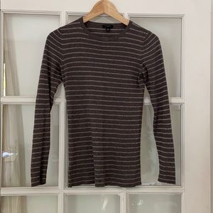 Ann Taylor grey long sleeve w silver sparkle line